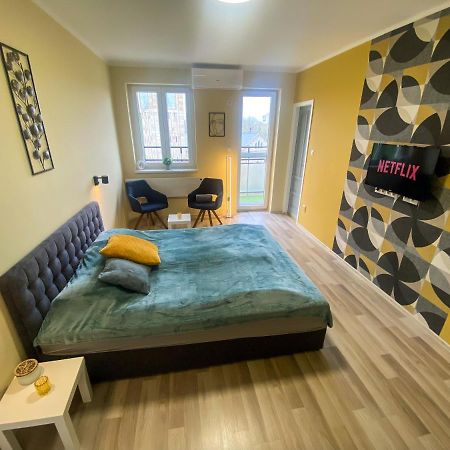 Fresh Smartly Designed Studio Flat & Sunny Balcony 부다페스트 외부 사진