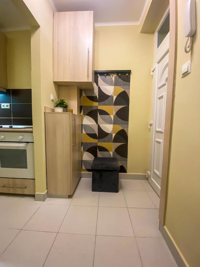 Fresh Smartly Designed Studio Flat & Sunny Balcony 부다페스트 외부 사진