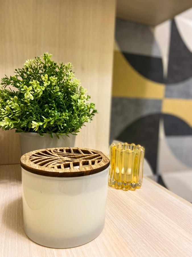 Fresh Smartly Designed Studio Flat & Sunny Balcony 부다페스트 외부 사진