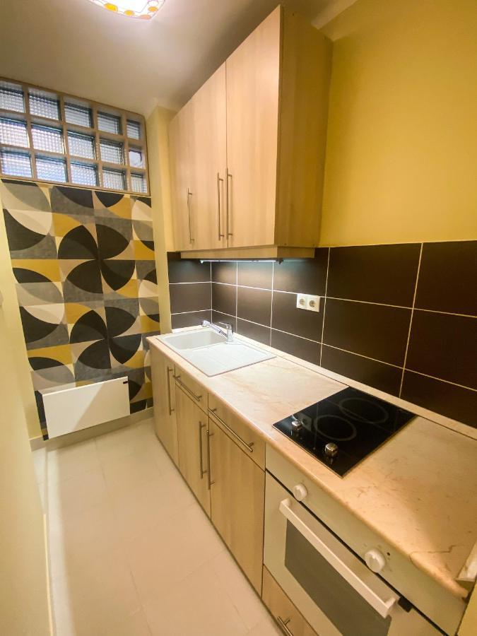 Fresh Smartly Designed Studio Flat & Sunny Balcony 부다페스트 외부 사진