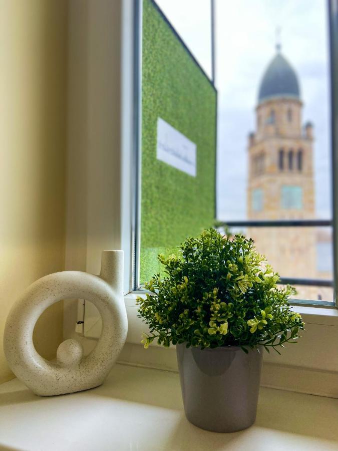 Fresh Smartly Designed Studio Flat & Sunny Balcony 부다페스트 외부 사진